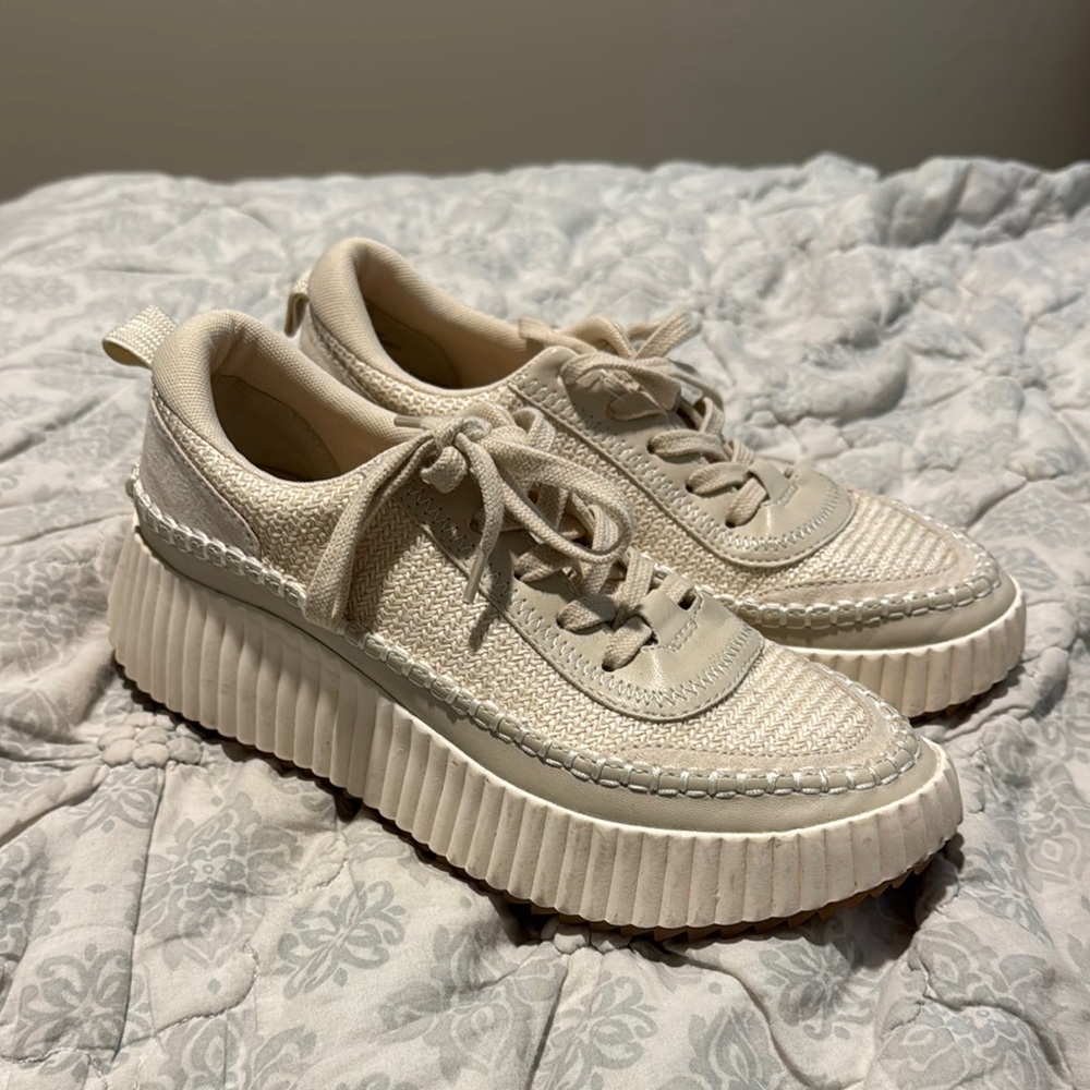 Dolce Vita Cream Platform Sneaker